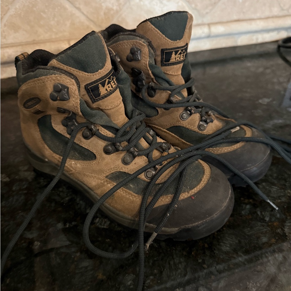 Women’s Merrell REI Monarch GTX Brown and Green Hiking Boots